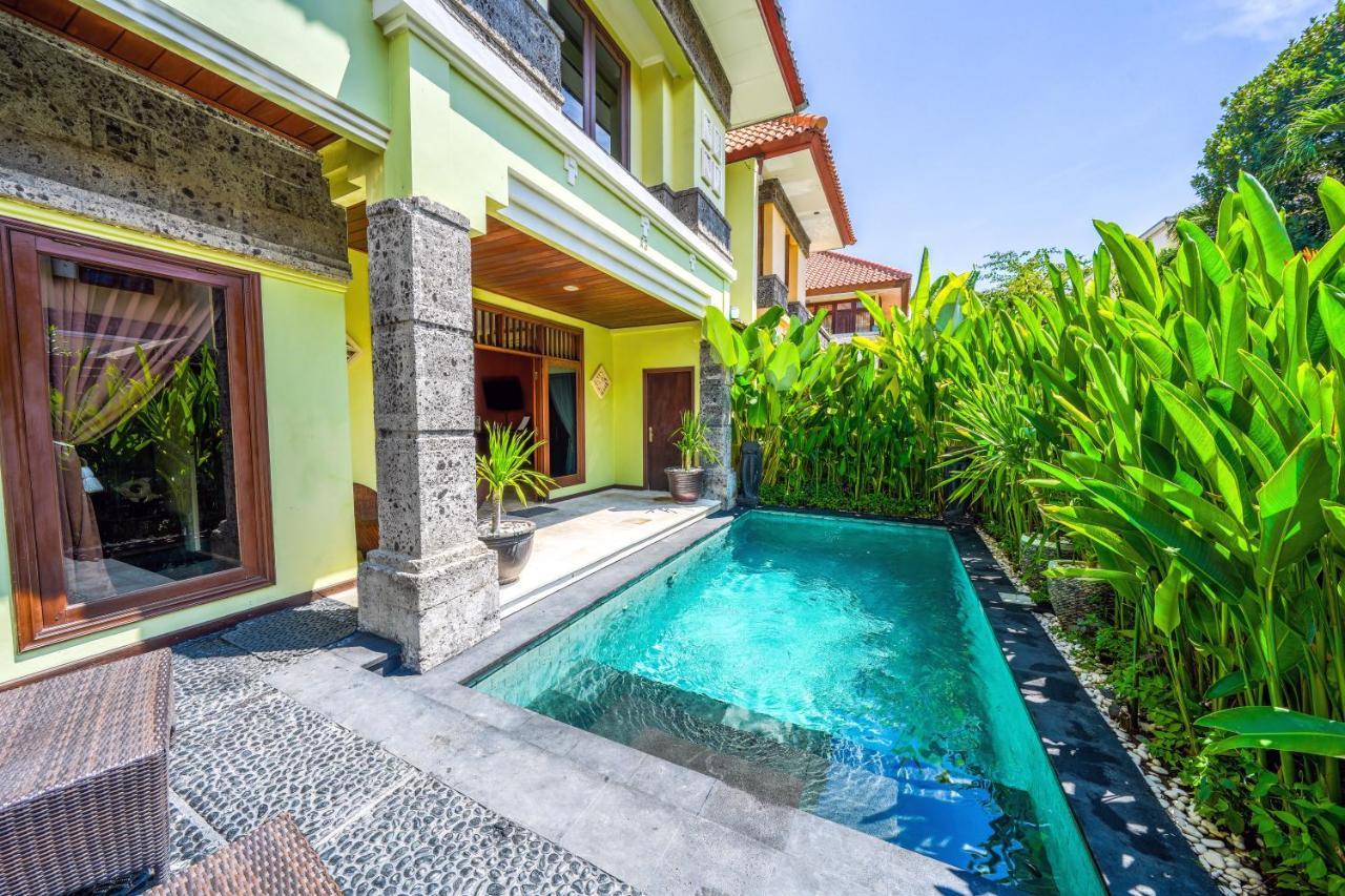 KUTA Villa - 5 bedrooms - Heart of Kuta - de CINTA Buitenkant foto